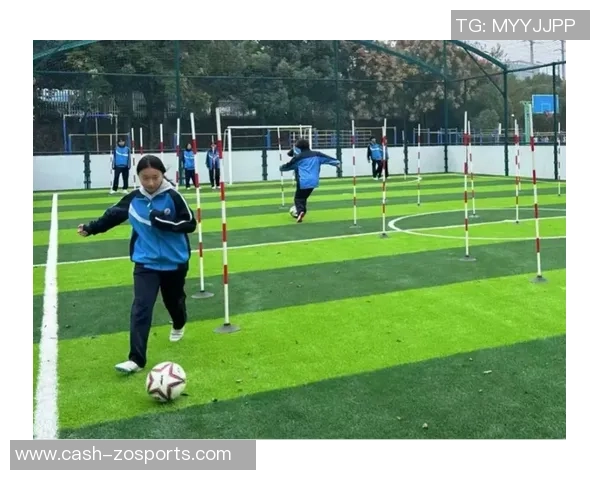 桐庐足球训练基地助力青少年成长与足球梦想的实现