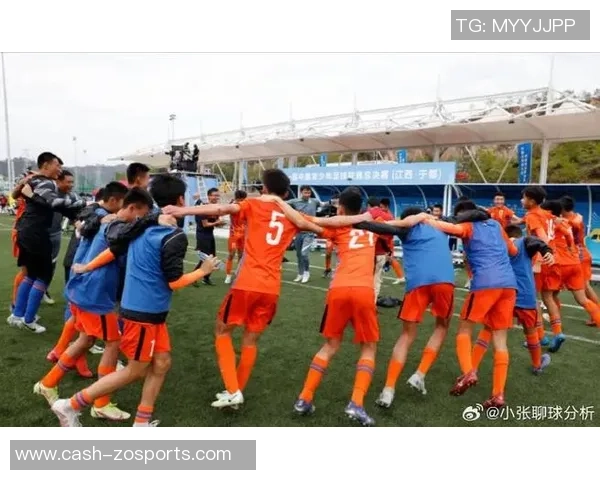 校园足球教练员的培养与发展探索促进青少年足球运动的全面提升